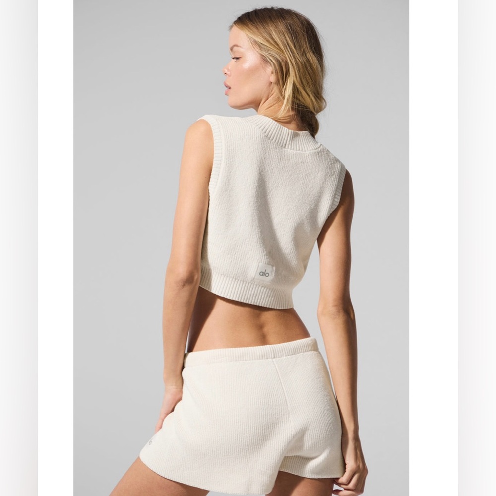 ALO YOGA Women’s Supernatural Sweater Tank – Ivory Size M – New with tags - Picture 7 of 9